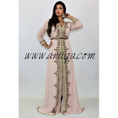 Caftan rose mousseline orné de pierres