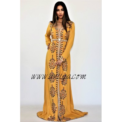 Caftan moderne arabesque moutarde