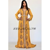 Caftan moderne arabesque moutarde