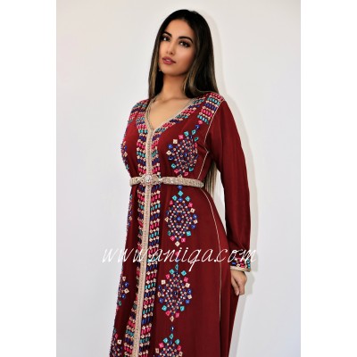 Caftan moderne arabesque bordeau